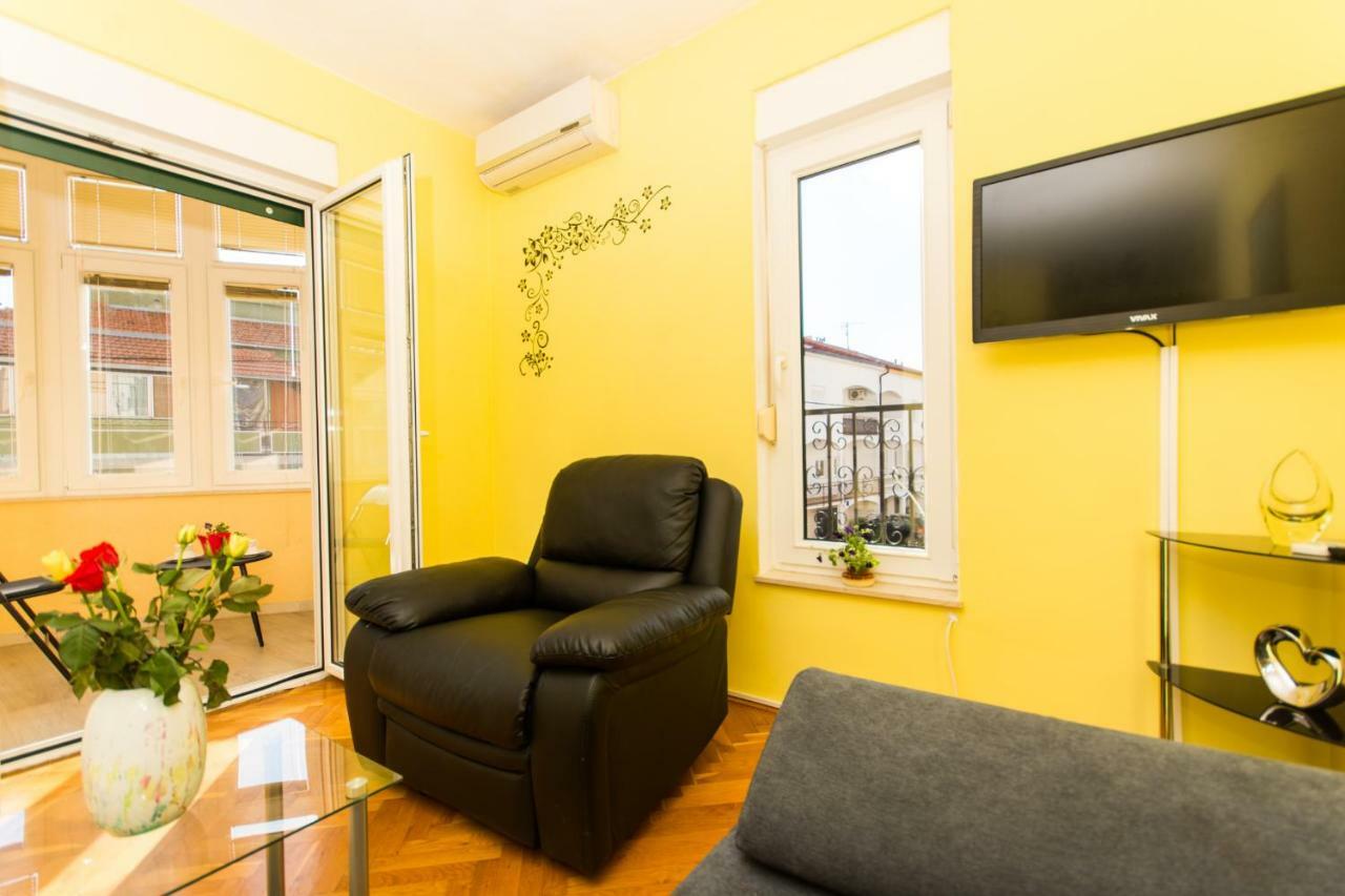 Apartman Ruza Apartment Трогир Екстериор снимка
